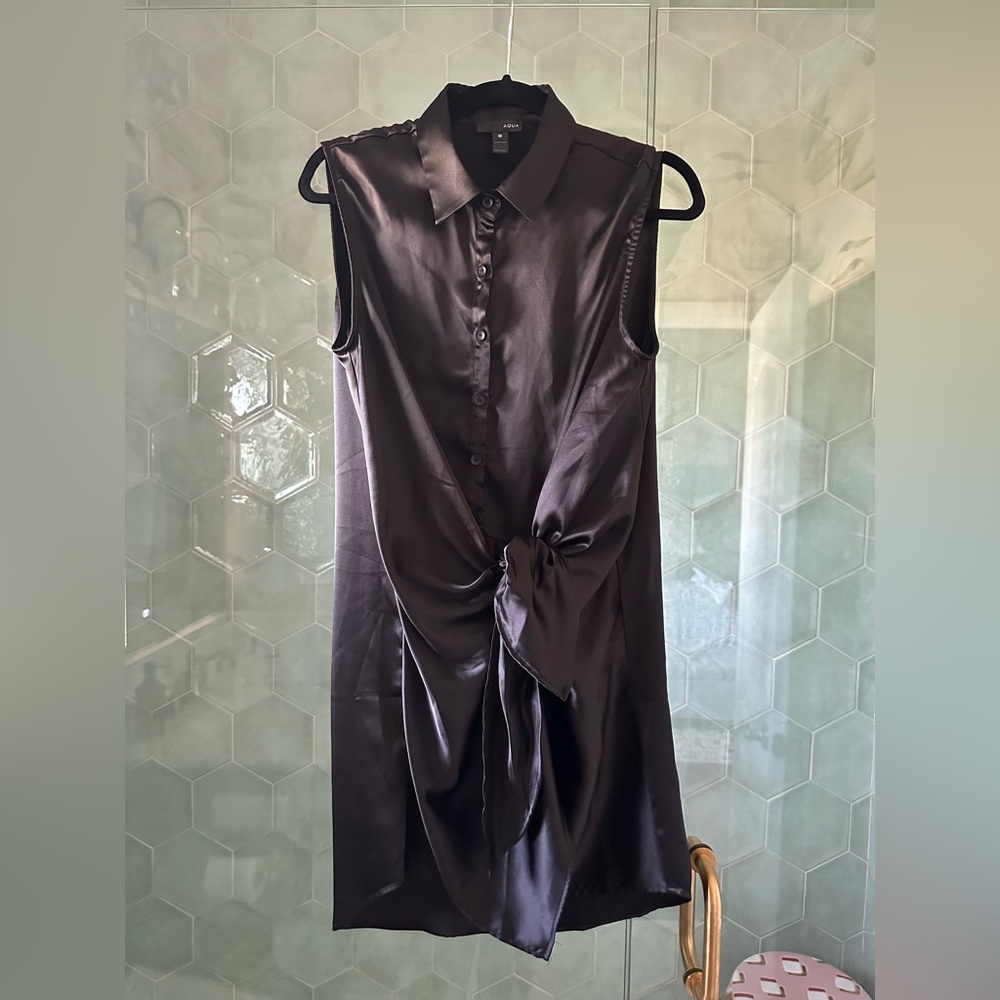 Aqua knot from satin black dress